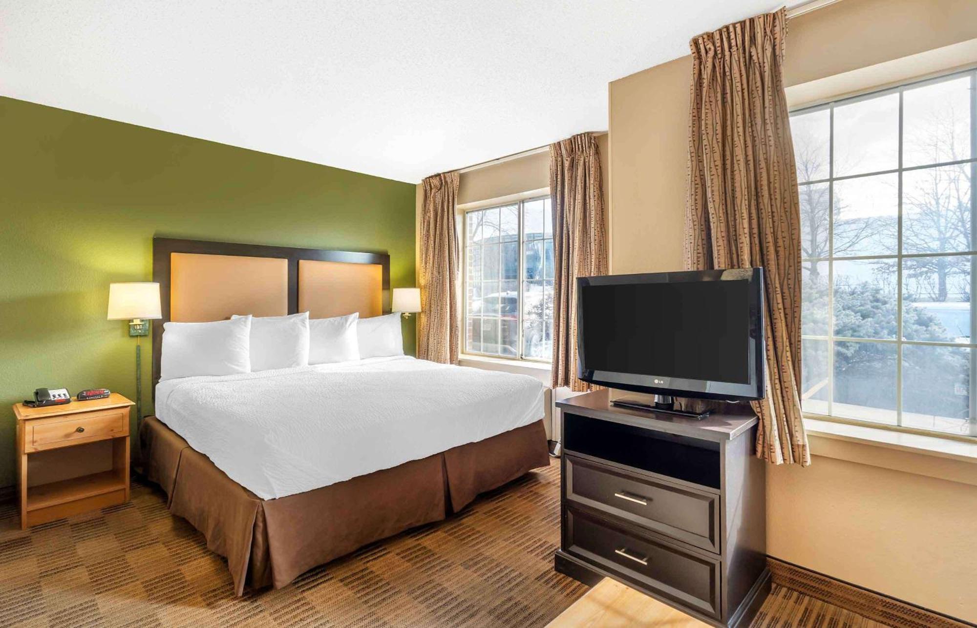 Extended Stay America Select Suites - Chicago - Westmont - Oak Brook Exteriér fotografie