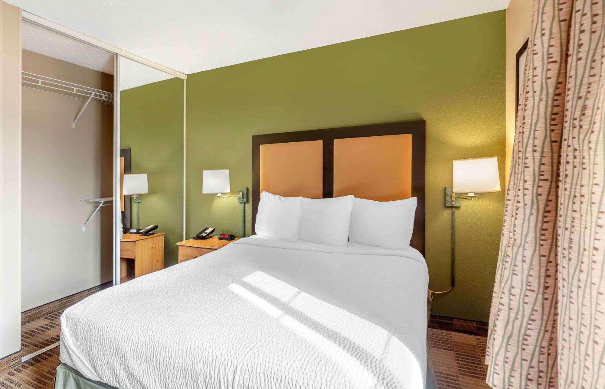 Extended Stay America Select Suites - Chicago - Westmont - Oak Brook Exteriér fotografie