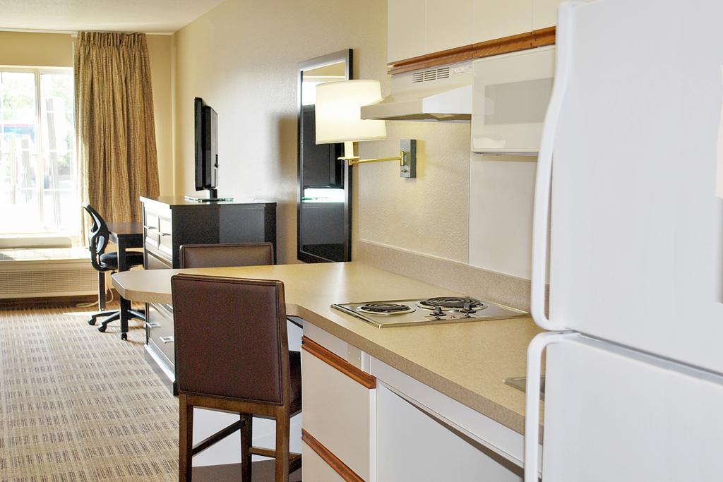 Extended Stay America Select Suites - Chicago - Westmont - Oak Brook Exteriér fotografie